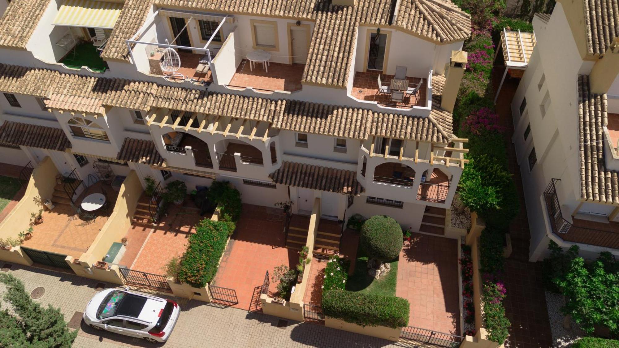 Ferienhaus Beautiful Townhouse Walking Distance To The In Costabella, Marbella